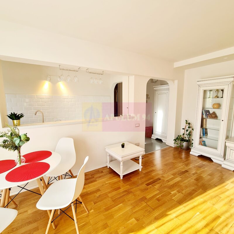 Inchiriere apartament de 2 camere in Piata Alba Iulia